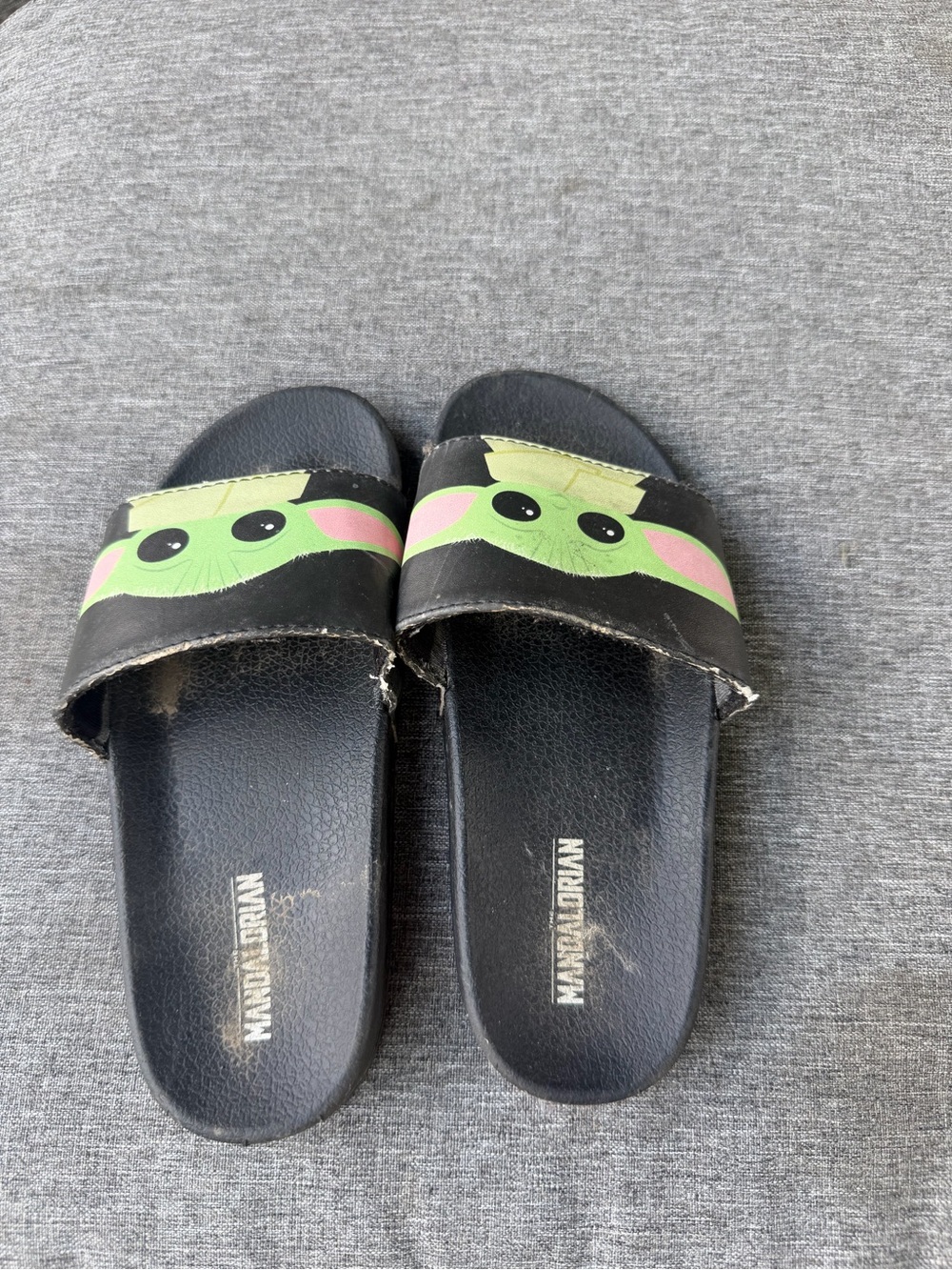 Kids Green Character Slide Sandals - Unknown Brand baby yoda Mandalorian